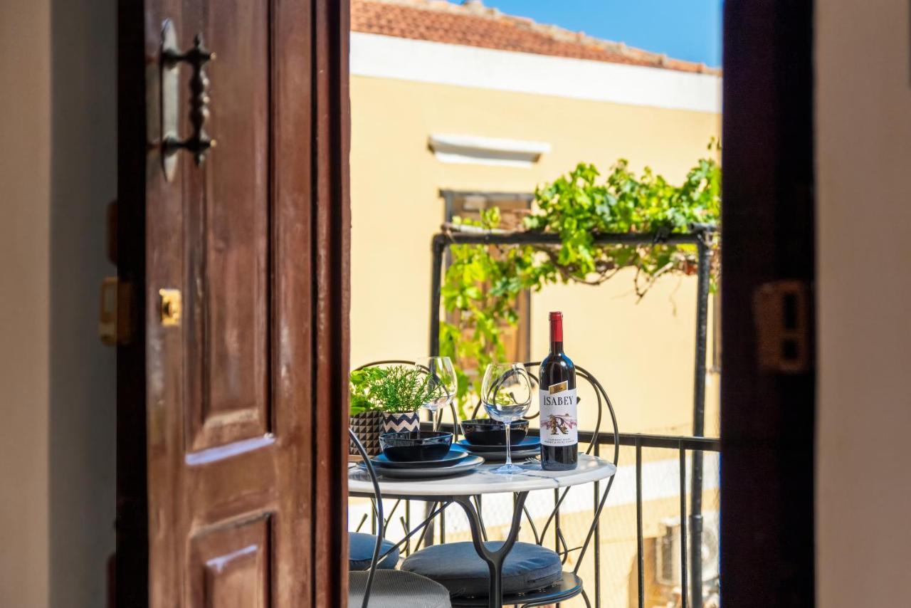 Townhall Apartment Σύμη Εξωτερικό φωτογραφία